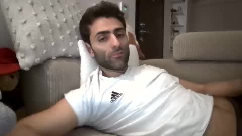 Snapshot of kikkus01 chatting on 02/14/26, 08:27 kikkus01 online show from 02/14/26, 08:27