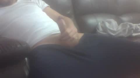 Snapshot of kiko83c chatting on 01/12/25, 05:01 New accound cavilacion online show from 01/12/25, 05:01