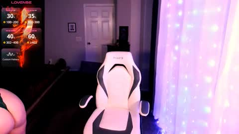 Snapshot of kiks823 chatting on 10/16/25, 08:26 ONLY FANS Britteebee online show from 10/16/25, 08:26