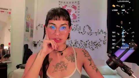 Snapshot of kila_moonlight444 chatting on 06/24/26, 10:20 Bella online show from 06/24/26, 10:20