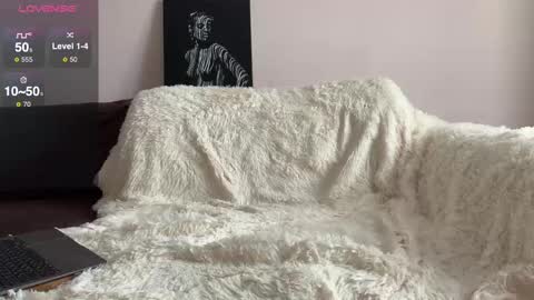 new video in description online show from 02/04/25, 10:21