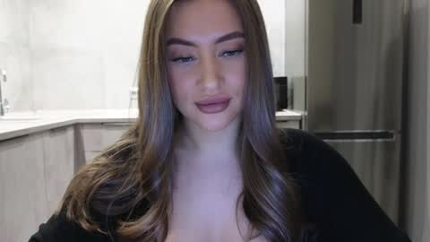 Snapshot of killer__girls chatting on 02/01/25, 12:18 EvaAnna online show from 02/01/25, 12:18