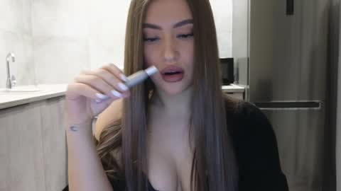 Snapshot of killer__girls chatting on 02/04/25, 03:15 EvaAnna online show from 02/04/25, 03:15