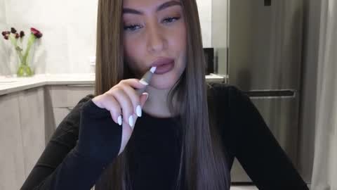 Snapshot of killer__girls chatting on 02/20/25, 02:57 EvaAnna online show from 02/20/25, 02:57