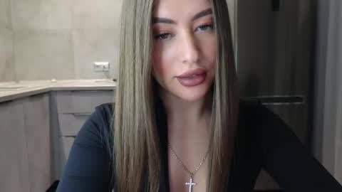 Snapshot of killer__girls chatting on 02/21/25, 07:32 EvaAnna online show from 02/21/25, 07:32