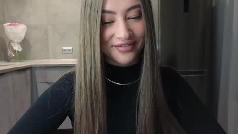 Snapshot of killer__girls chatting on 03/04/25, 08:27 EvaAnna online show from 03/04/25, 08:27