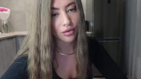 Snapshot of killer__girls chatting on 03/05/25, 10:43 EvaAnna online show from 03/05/25, 10:43