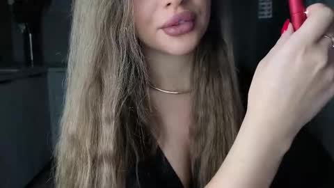 Snapshot of killer__girls chatting on 09/14/25, 08:41 EvaAnna online show from 09/14/25, 08:41