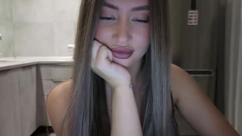 Snapshot of killer__girls chatting on 11/05/25, 08:42 EvaAnna online show from 11/05/25, 08:42