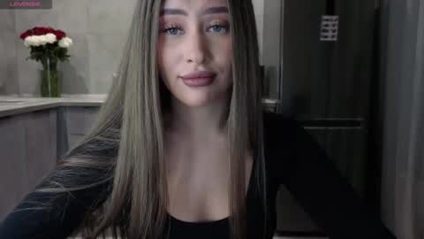 Snapshot of killer__girls chatting on 11/07/25, 07:58 EvaAnna online show from 11/07/25, 07:58