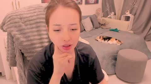 Yun online show from 09/25/25, 04:11