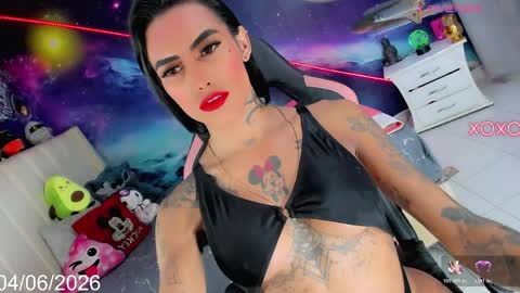 Snapshot of kilye_nellaa chatting on 06/04/26, 12:00 kylie anthonella online show from 06/04/26, 12:00