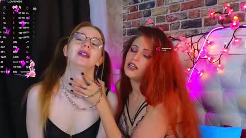 Snapshot of kim__dunn chatting on 11/20/25, 07:35 CatherineBarkJamieWallace online show from 11/20/25, 07:35