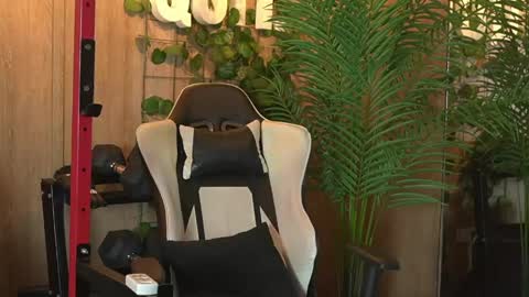 Kim online show from 05/07/26, 12:54