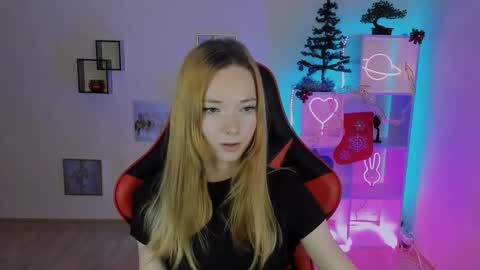 Snapshot of kim_boyd chatting on 12/05/24, 12:11 kim_boyd online show from 12/05/24, 12:11