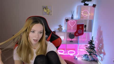 Snapshot of kim_boyd chatting on 12/18/24, 03:11 kim_boyd online show from 12/18/24, 03:11