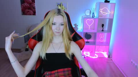 Snapshot of kim_boyd chatting on 01/30/25, 07:48 kim_boyd online show from 01/30/25, 07:48