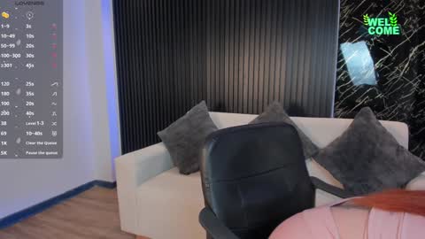 Snapshot of kim_brown_ chatting on 01/24/25, 11:48 Kim online show from 01/24/25, 11:48