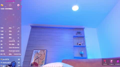 Snapshot of kim_brown_ chatting on 02/11/25, 03:29 Kim online show from 02/11/25, 03:29