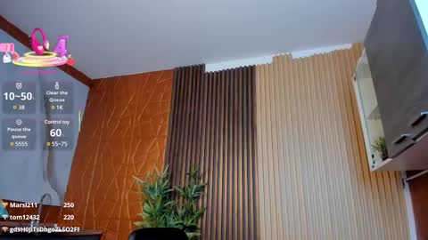 Snapshot of kim_brown_ chatting on 03/05/25, 03:29 Kim online show from 03/05/25, 03:29