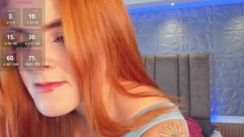 Snapshot of kim_brown_ chatting on 09/11/25, 01:00 Kim online show from 09/11/25, 01:00