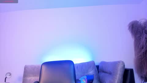 Snapshot of kim_brown_ chatting on 09/13/25, 10:37 Kim online show from 09/13/25, 10:37