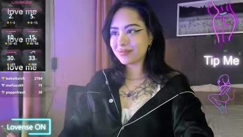 Snapshot of kim_brownie chatting on 01/07/26, 08:44 Kim online show from 01/07/26, 08:44