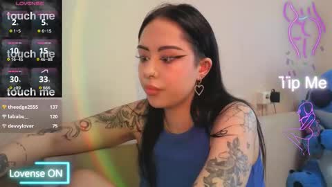 Snapshot of kim_brownie chatting on 02/04/26, 08:42 Kim online show from 02/04/26, 08:42