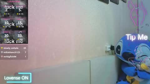 Snapshot of kim_brownie chatting on 02/04/26, 08:47 Kim online show from 02/04/26, 08:47