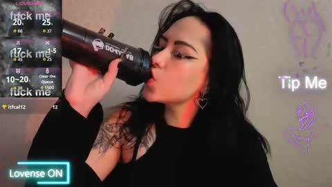 Snapshot of kim_brownie chatting on 02/20/26, 06:26 Kim online show from 02/20/26, 06:26