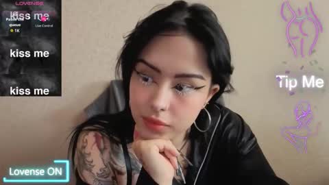 Snapshot of kim_brownie chatting on 02/25/26, 01:43 Kim online show from 02/25/26, 01:43