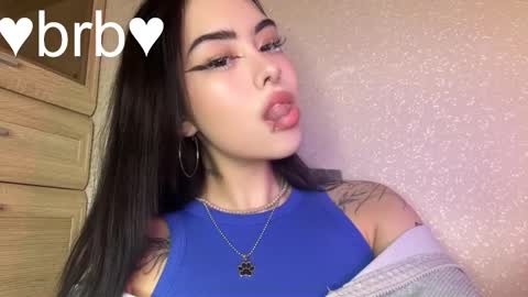 Snapshot of kim_brownie chatting on 03/04/26, 05:35 Kim online show from 03/04/26, 05:35