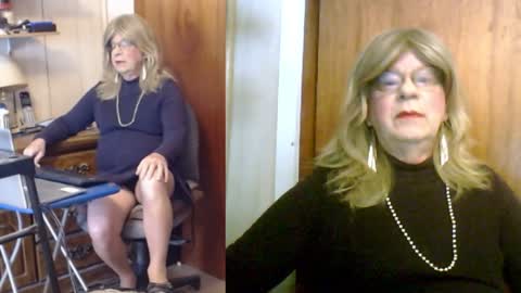 Snapshot of kim_crossdresser1 chatting on 12/06/24, 03:55 kim crossdresser no nude room and clean chat only. online show from 12/06/24, 03:55