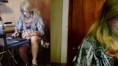 Snapshot of kim_crossdresser1 chatting on 12/19/24, 03:30 kim crossdresser no nude room and clean chat only. online show from 12/19/24, 03:30