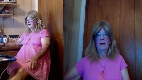 Snapshot of kim_crossdresser1 chatting on 09/10/25, 02:17 kim crossdresser no nude room and clean chat only. online show from 09/10/25, 02:17