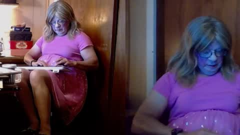 Snapshot of kim_crossdresser1 chatting on 11/10/25, 03:33 kim crossdresser no nude room and clean chat only. online show from 11/10/25, 03:33