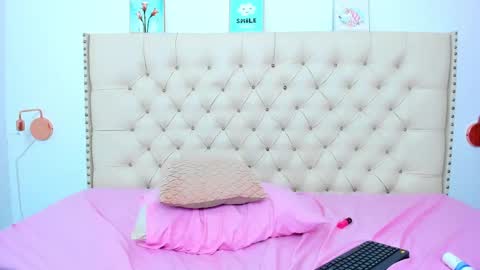 kim_eli online show from 12/19/24, 02:01