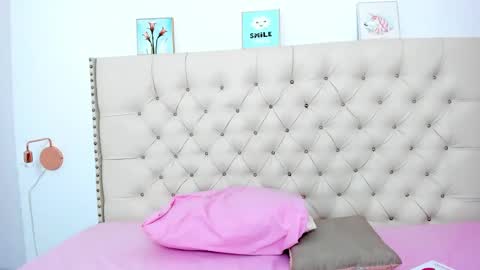 kim_eli online show from 01/13/25, 07:42