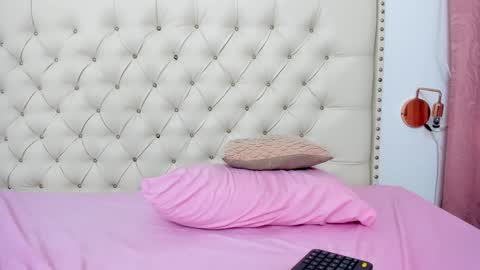 kim_eli online show from 02/09/25, 02:06