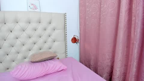 kim_eli online show from 02/09/25, 05:40