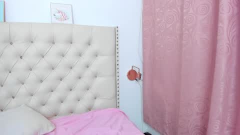 kim_eli online show from 02/09/25, 10:54