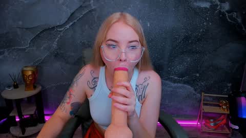 KIM online show from 01/10/25, 09:13