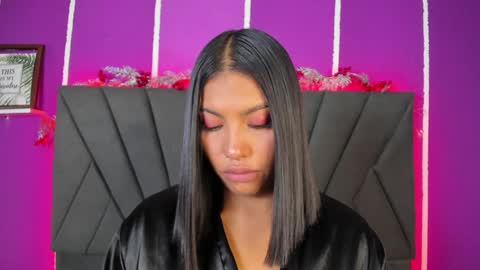 kim  online show from 02/02/25, 01:45