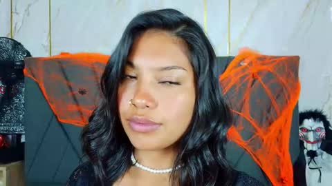 kim  online show from 10/26/25, 07:09