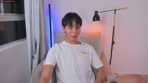 Snapshot of kim_lian2 chatting on 03/05/26, 02:18 Kim Lian online show from 03/05/26, 02:18