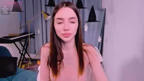 KIM online show from 10/19/25, 06:03