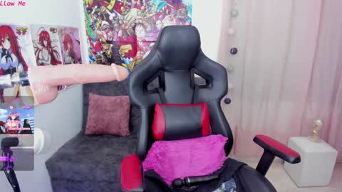 Snapshot of kim_morgan1_ chatting on 02/13/25, 07:52 kim online show from 02/13/25, 07:52