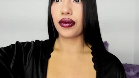 Snapshot of kim_mouth17 chatting on 04/06/26, 11:27 kim_mouth17 online show from 04/06/26, 11:27