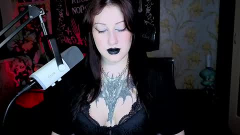 Hi Im Kimberly but u can call me Kim. Turn on ur sound i love to talk and moan online show from 05/05/26, 11:24