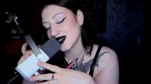 Hi Im Kimberly but u can call me Kim. Turn on ur sound i love to talk and moan online show from 05/12/26, 03:58